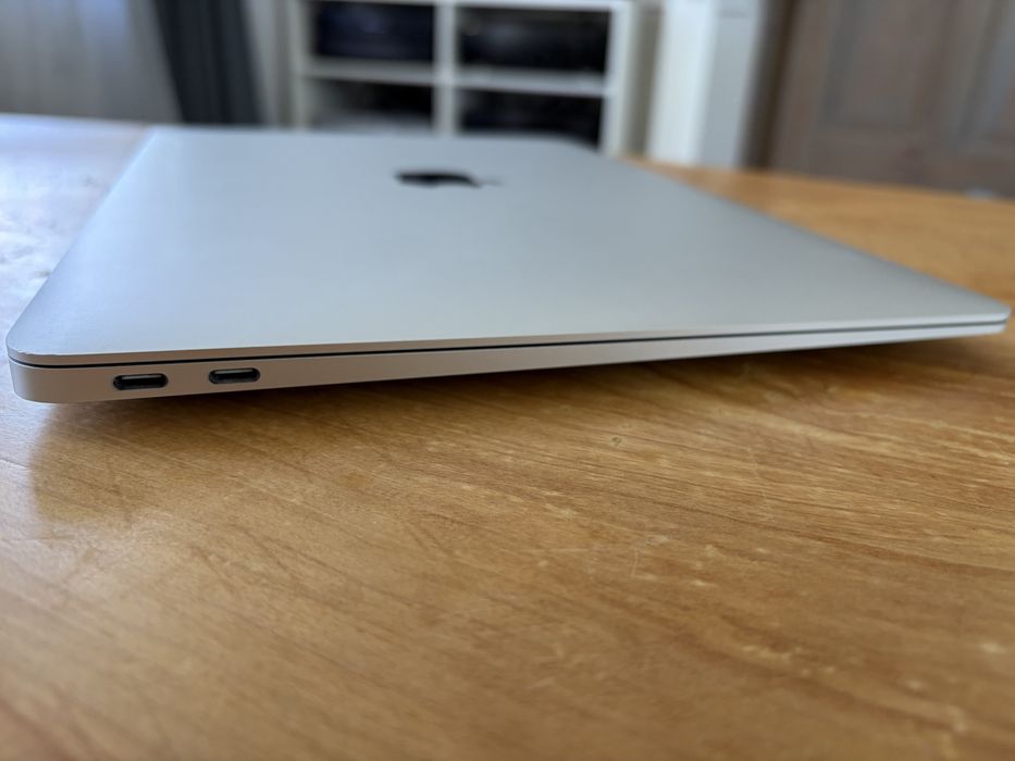 MacBook Air 13,3”