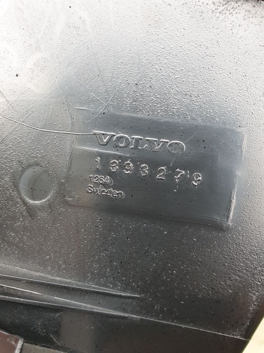 osłona sterownika silnika volvo 740 88 rok prawa strona