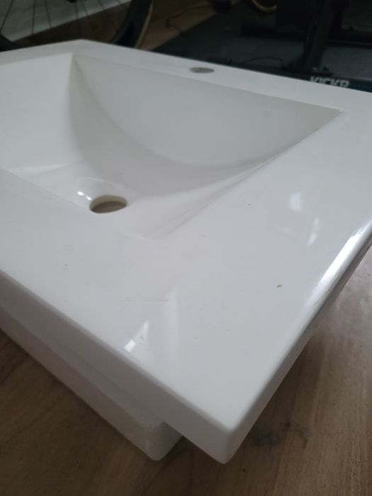 Umywalka nablatowa Bathco