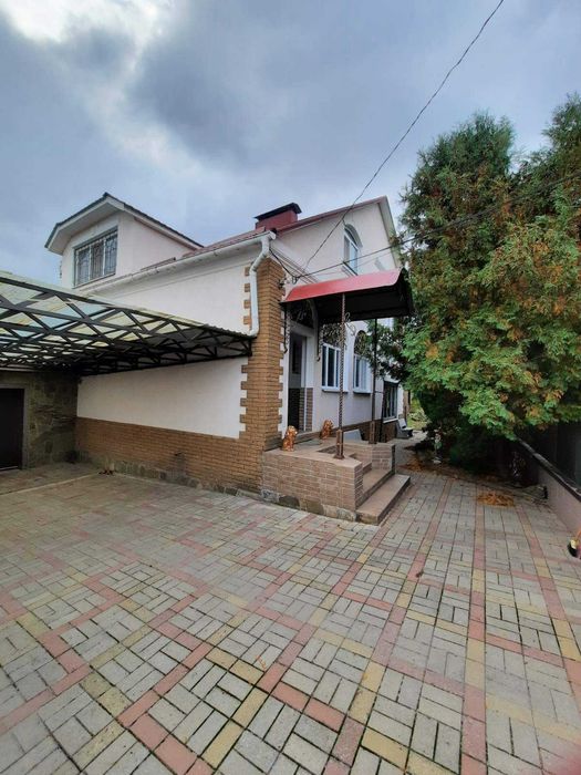 Продаж добротного будинку  в р-ні вул. Роменська