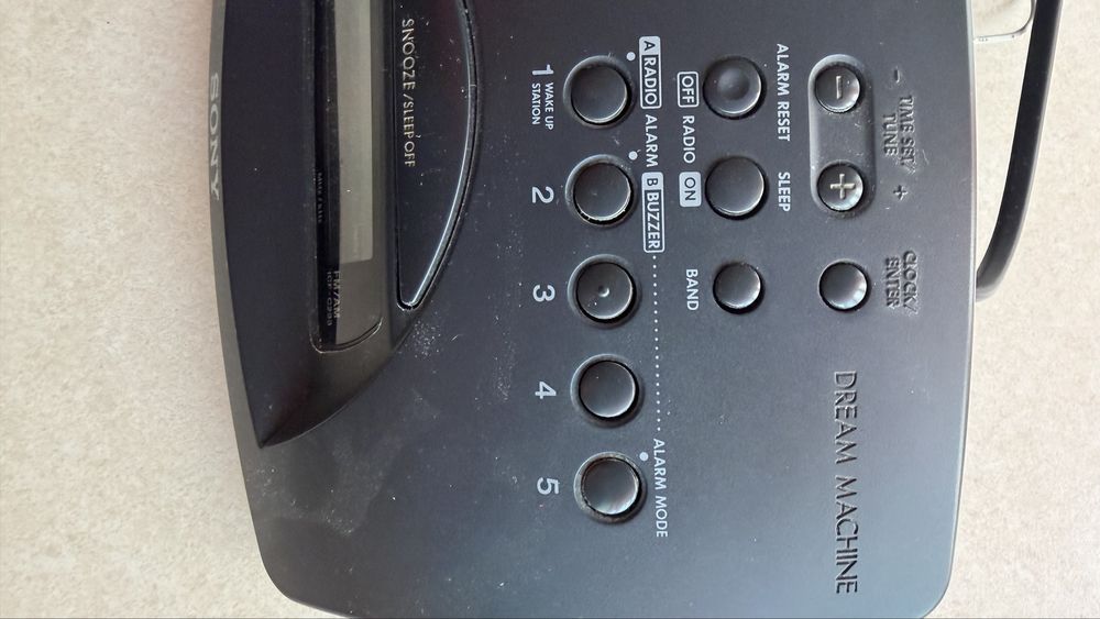 Rádio relógio digital SONY