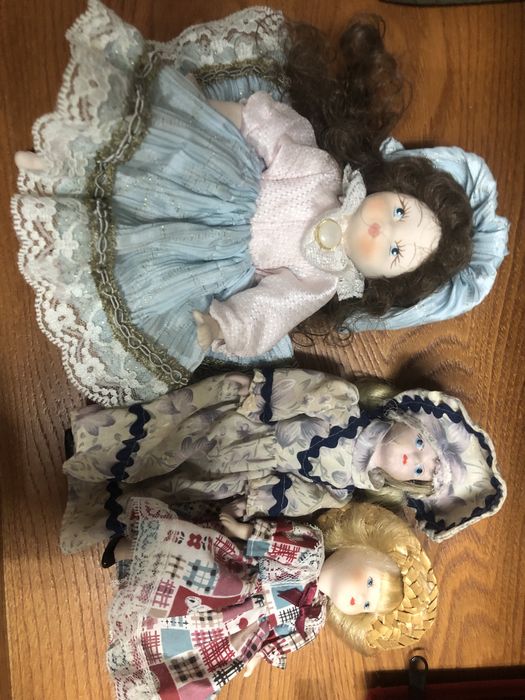Bonecas de porcelana antigas