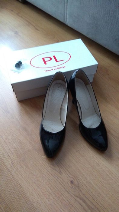 Buty szpilki czarne lakierki