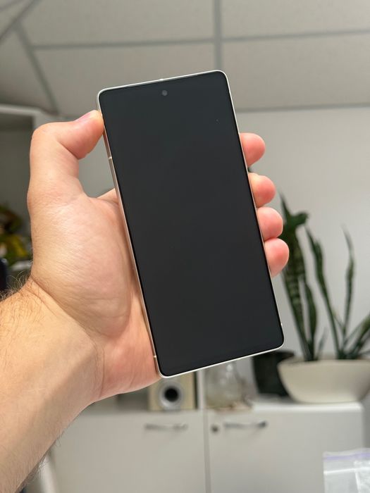Google Pixel 7 128GB Lemongrass Neverlock • Піксель 7 128ГБ Гарний стан