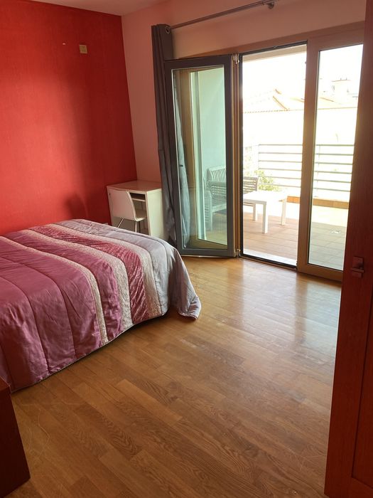 Alugo quarto para casal ou 2 pessoas