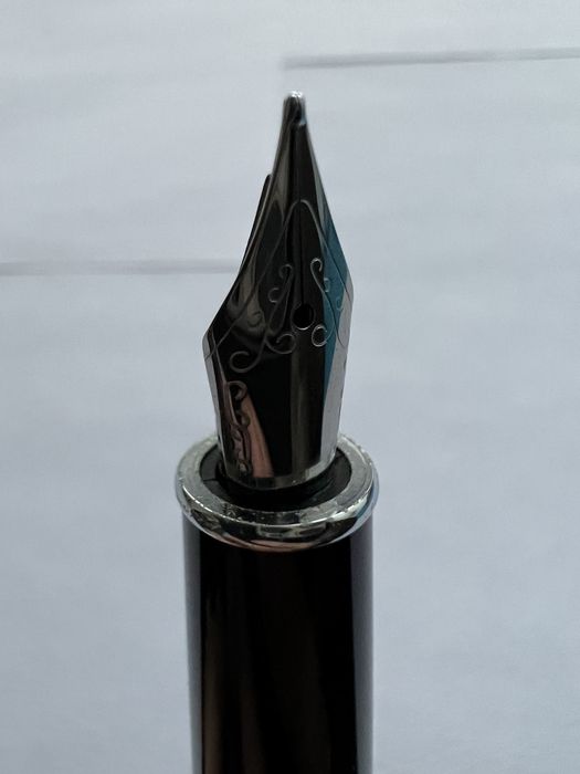 Caneta de tinta permanente