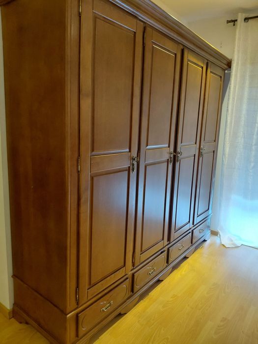 Cama de casal como nova