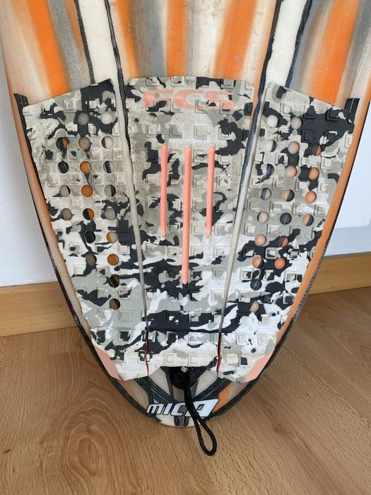 Prancha de surf da Mica Surfboards