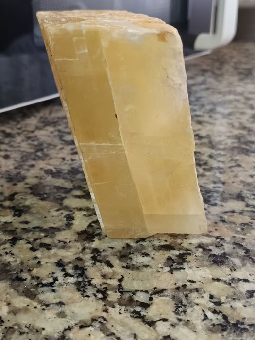 Pedra rara energizada