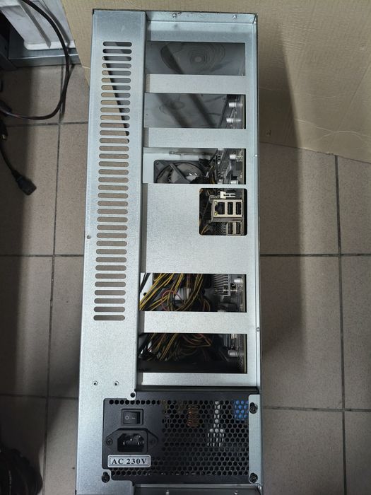 Koparka kryptowalut 5x GPU / SSD 120 / INTEL XEON/ 8GB / 3szt.