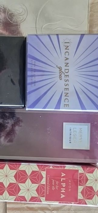 Avon herve leger intrique