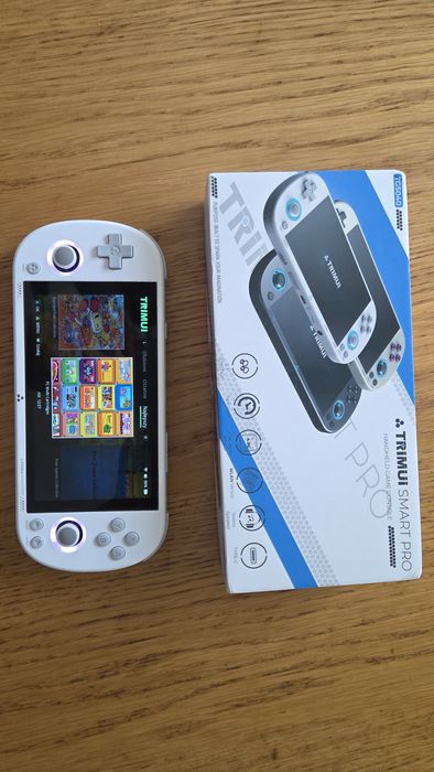 Konsola Trimui Smart Pro z 64gb karta pamieci