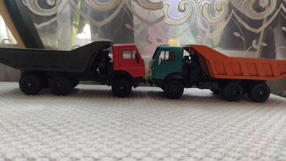 Камаз самоскид 1:43