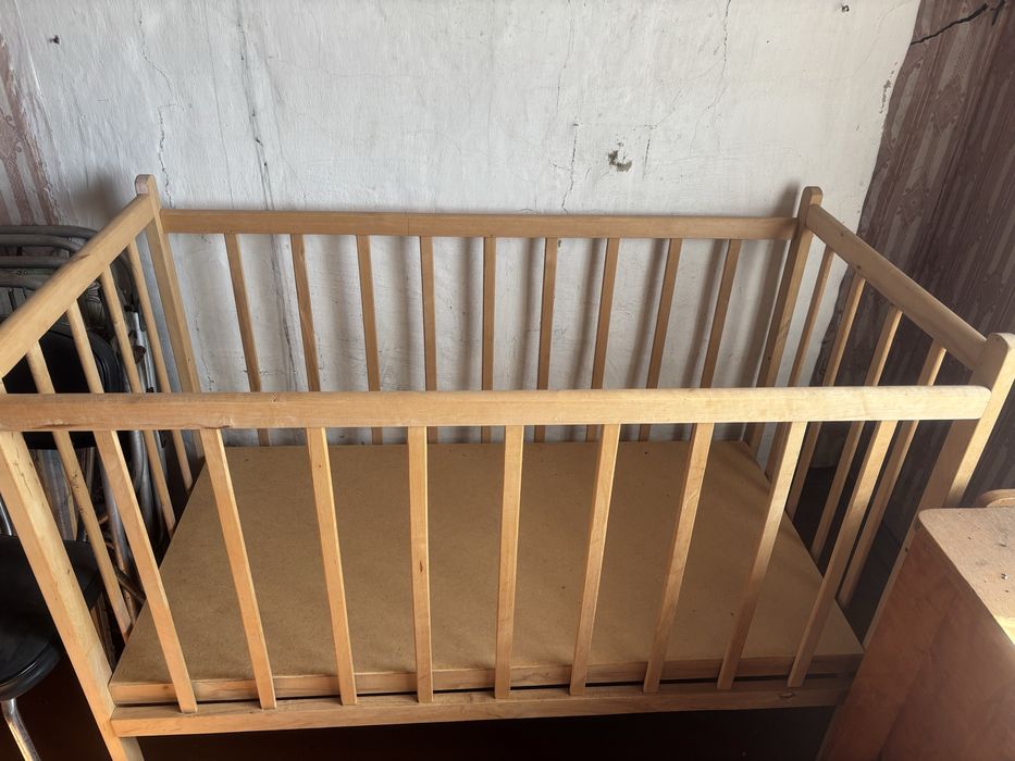 Дитяче ліжечко, ліжко для немовляти продаю
