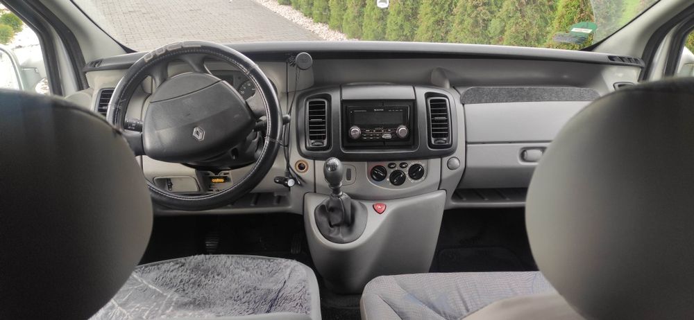 Renault Trafic 2.5 L1H2 dCi Vivaro Primastar bus brygadówka zamiana ko