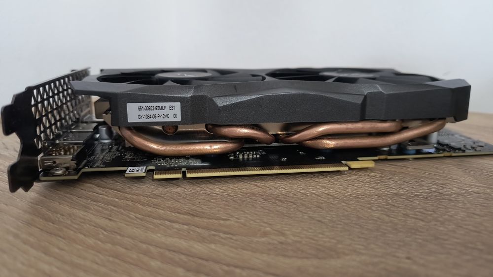 Placa gráfica PNY nvidia RTX 2070 super 8gb gddr6