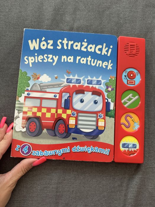 Książka dla dziecka z dźwiękami wóz strażacki śpieszy na ratunek