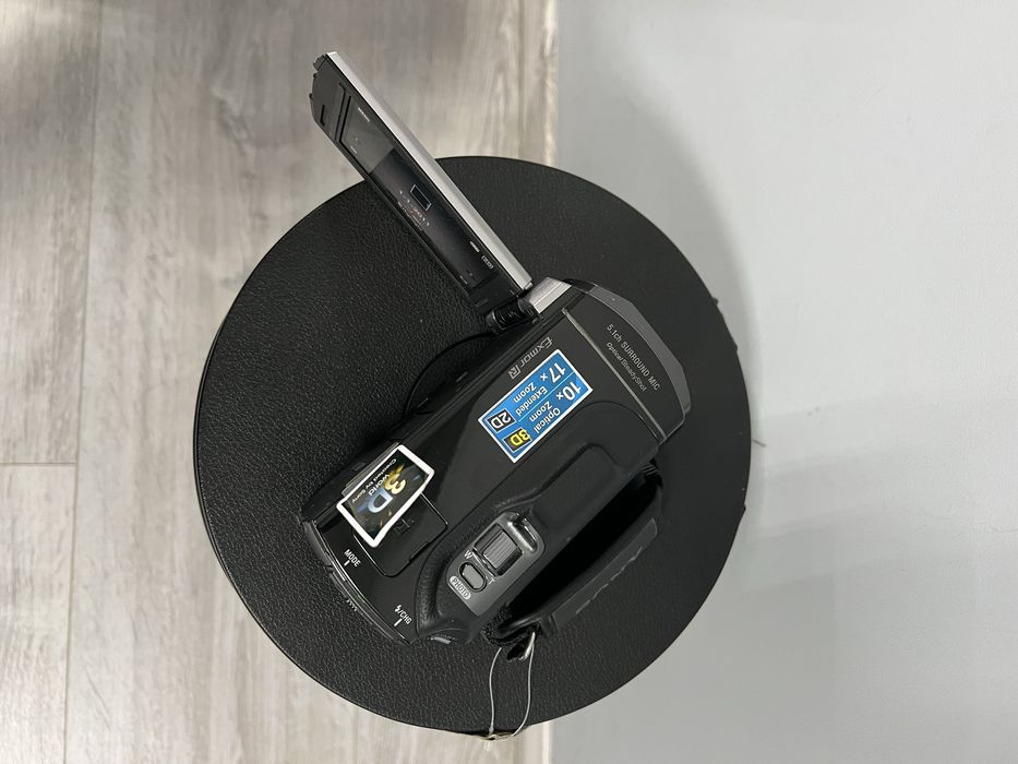 Відеокамера Sony Handycam HDR-TD10E