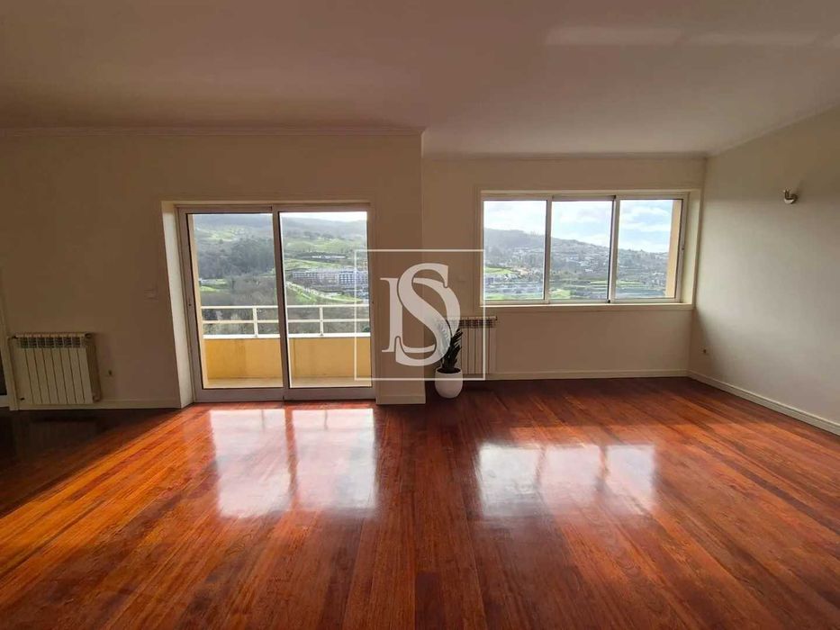 Penthouse Exclusiva em Guimarães: Vistas deslumbrantes. Localização Premuim