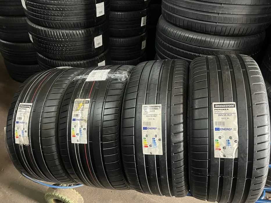 Купить разноширокий комплект шин резины 275/35 R19 + 245/40 R19