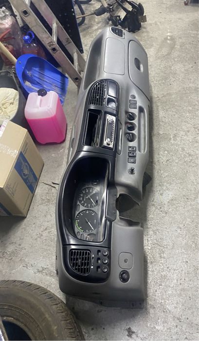 Панель торпедо Форд Транзит в сборе с печки  решетка кнопки крышка