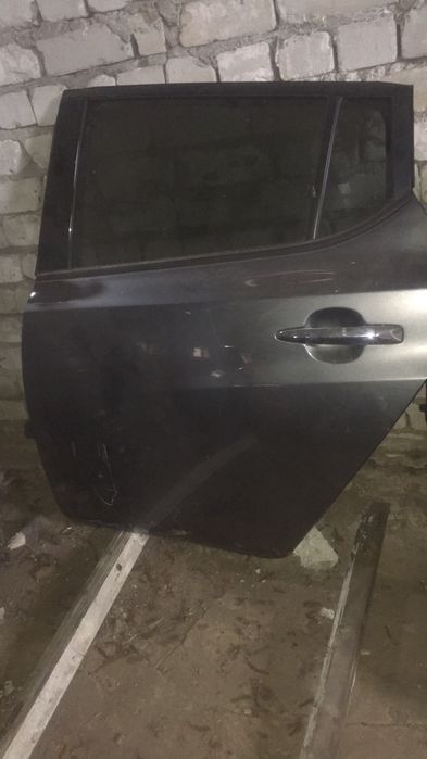 Дверь задняя Nissan Leaf ZE1 2017-2022