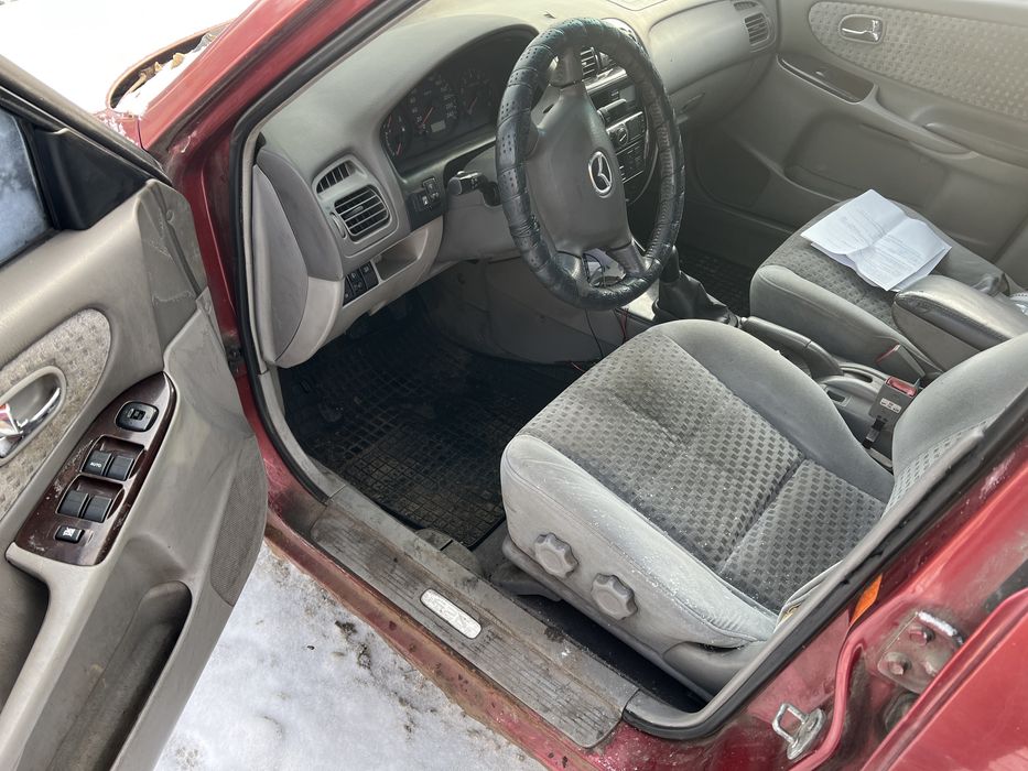 Mazda 626 1.8 г/б 2000рік