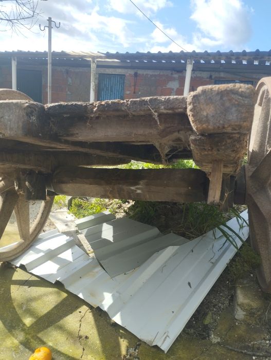 Vendo carro de bois
