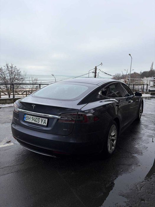 Tesla model s 2015 85D