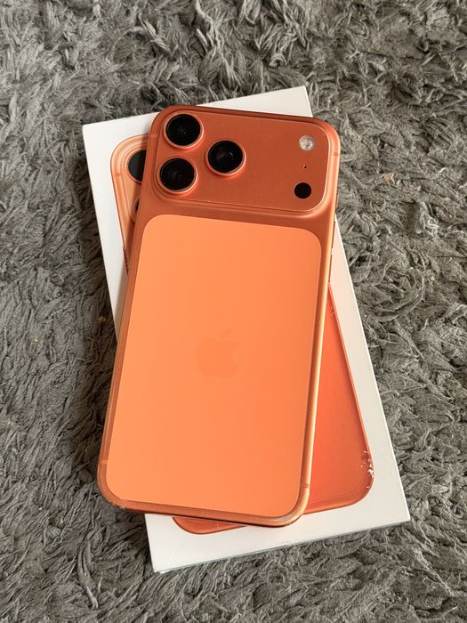 Apple iphone 17 Pro Max 256 Cosmic Orange