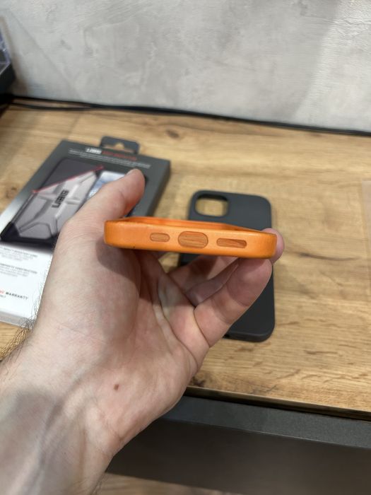 комплект чохлів на iPhone 13 14 оригінальний Apple Leather Case Orange