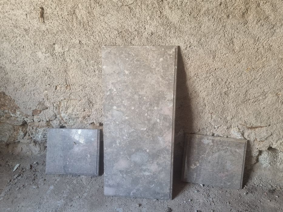 3 pedras para mesinhas de cabeceira