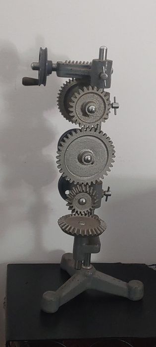 Engrenagem metálica , vintage