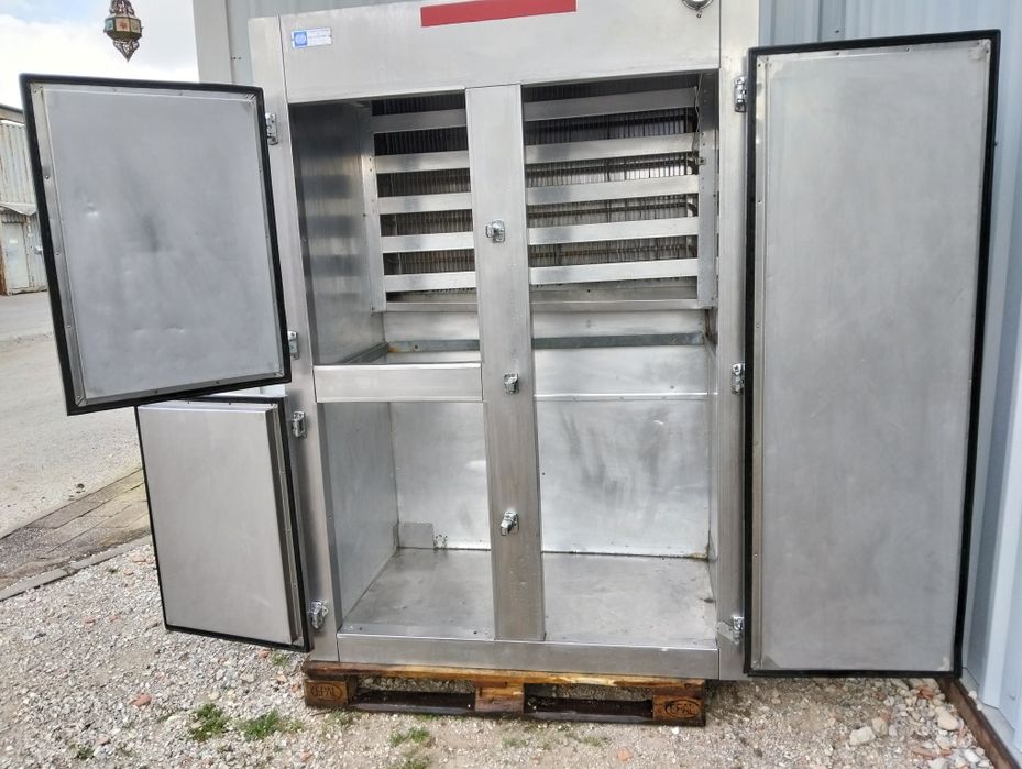 Vende-se arca congeladora vertical de duas portas