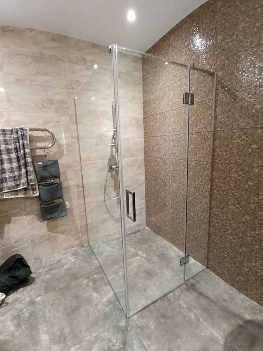 Душова кабіна під замовлення