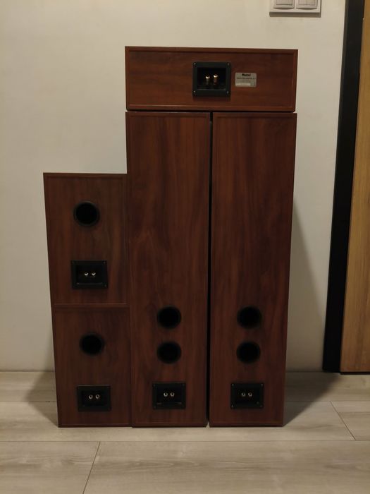 Magnat Monitor 990