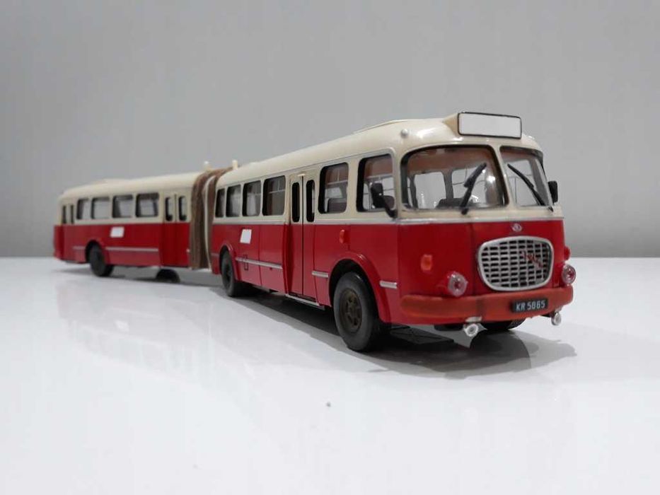 Kultowe Autobusy PRL Jelcz AP 02 skala 1:43