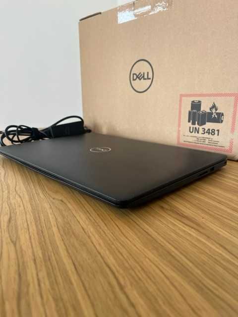 Laptop DELL Inspiron 15' 3593 Stan bardzo dobry