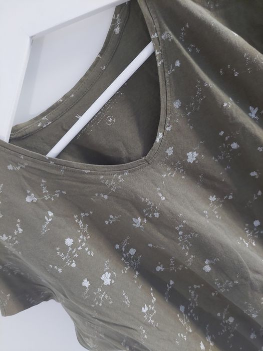 Bluzka khaki w kwiaty M