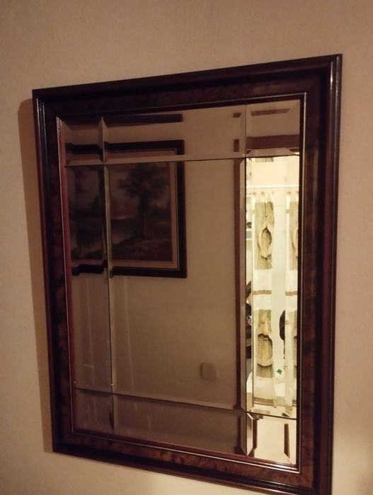 Mobiliário (cristaleira)