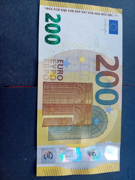 coleção notas 200,100,50,20,10,5€, novas de 2002