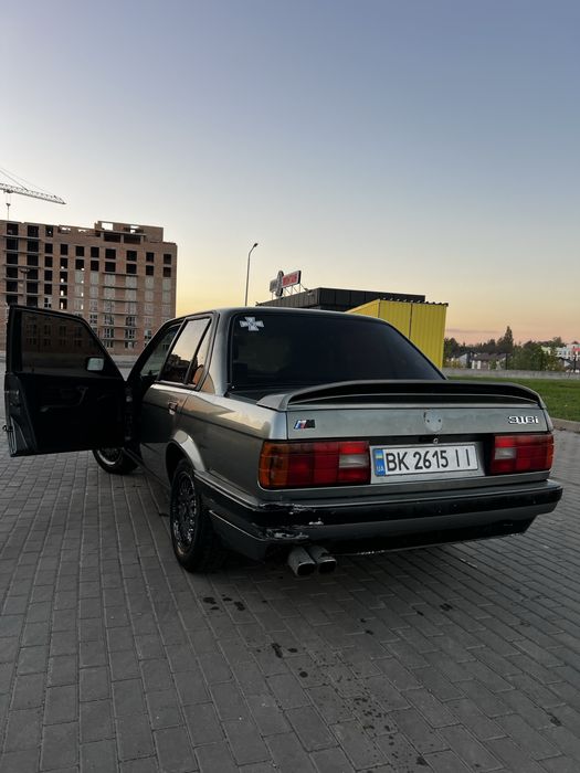 Продам BMW e30 1.8 Газ/Бензин