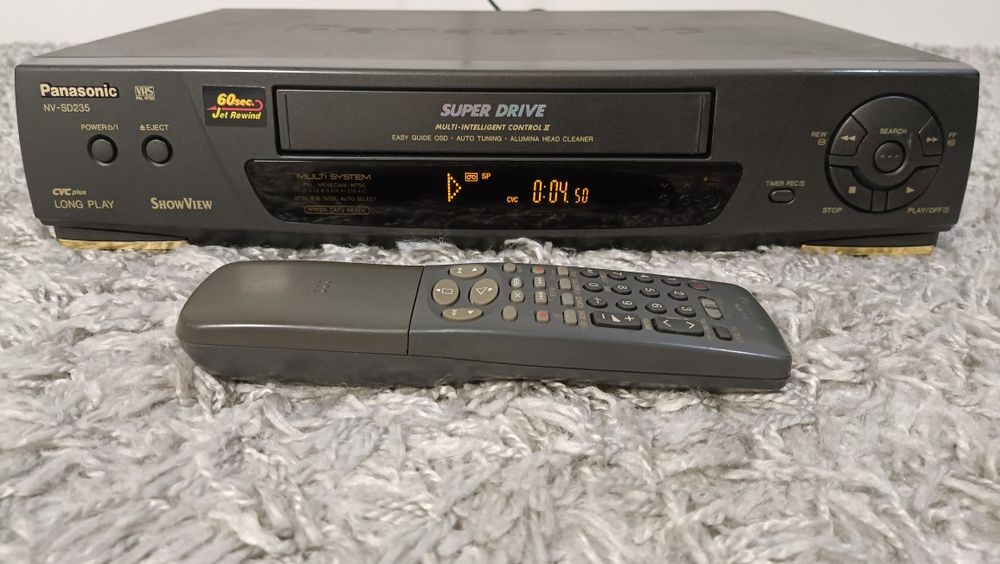 Magnetowid Video Wideo VHS PANASONIC NV-SD235 pilot