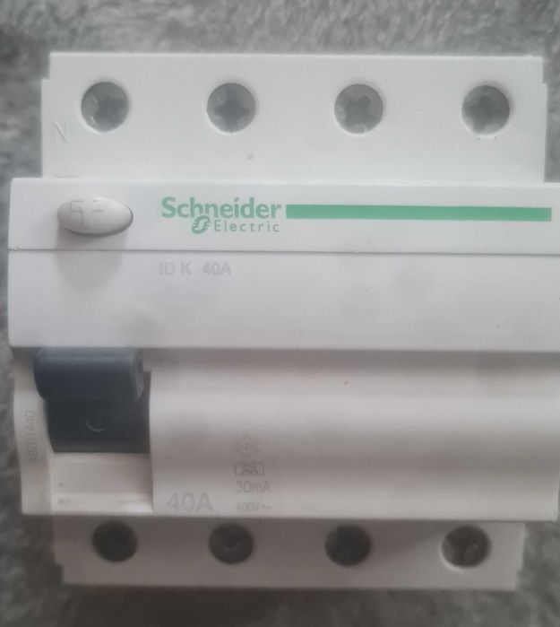 ПристрійIDK 4р.40А АС 30 лічильник Schneider  УЗО Автомат SchneiderC32