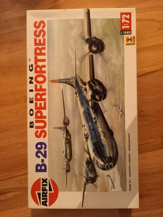 BOEING B-29 Superfortress   1:72 Airfix