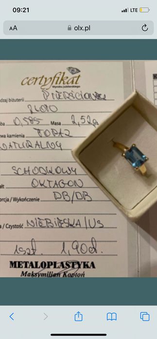 Złoty pierścionek z topazem