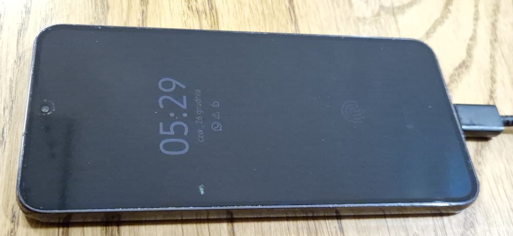 Smartfon Samsung Galaxy S23 8/128GB 6,1" czarny, zablokowane piksele