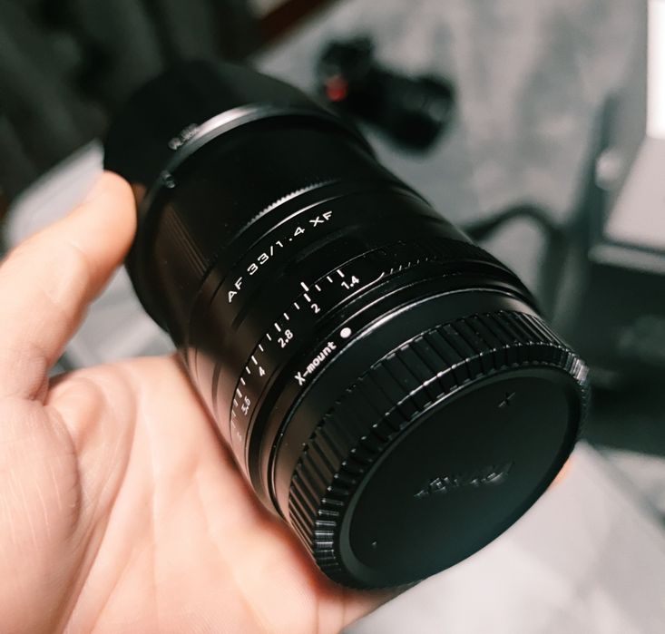 Câmera Fujifilm X-T4 carregador duplo e 4 baterias.