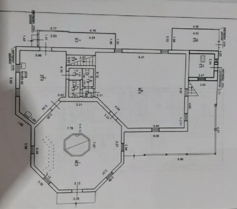 Колиба в напрямку Буковеля.