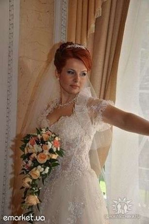 Весільне плаття, болеро, кільця